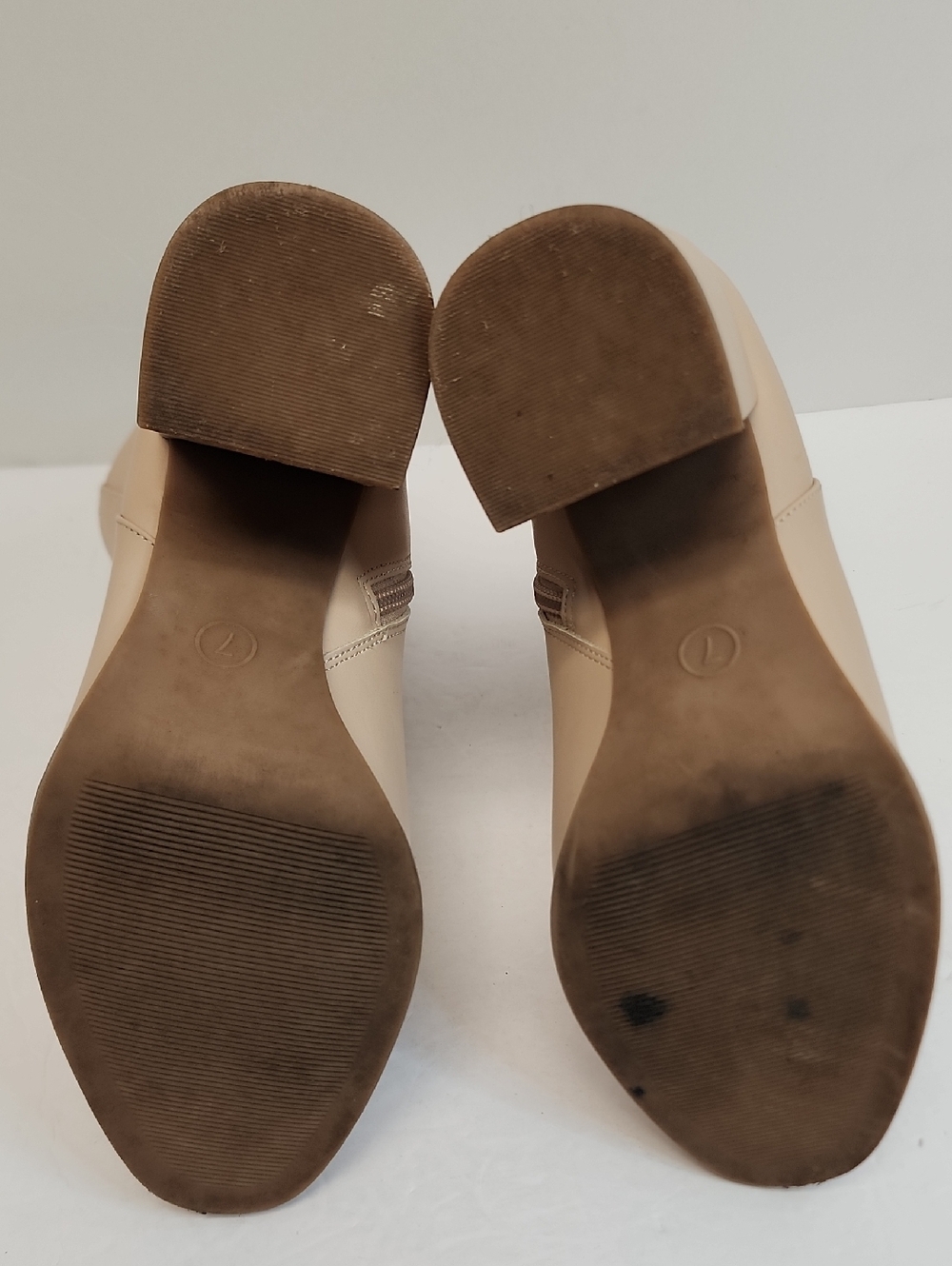 A New Day Tan Faux Leather Block Heel Ankle Boots Size 7 - Picture 11 of 14